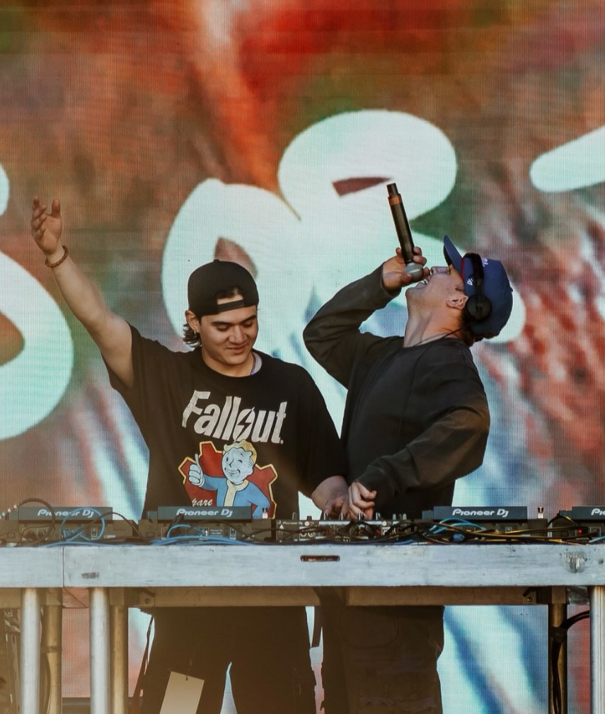 Heads or Tails performing live